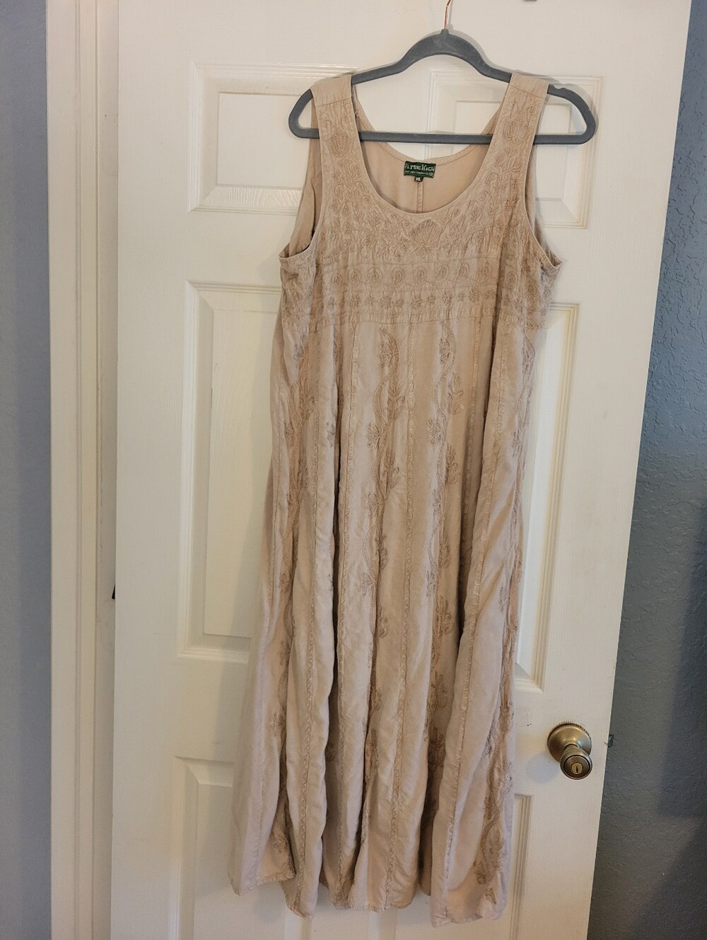 Flying High Tan Floral Embroidered Midi Sundress Size XL Women's Fashion Dress